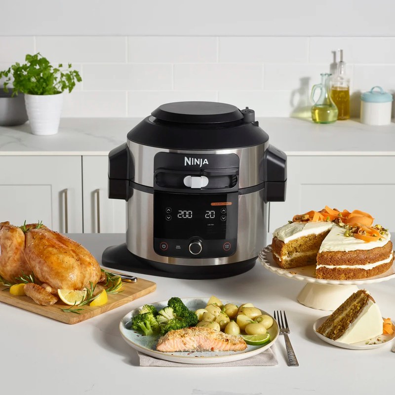 Ninja Foodi Pressure Cooker Steam Fryer with SmartLid OL550EU